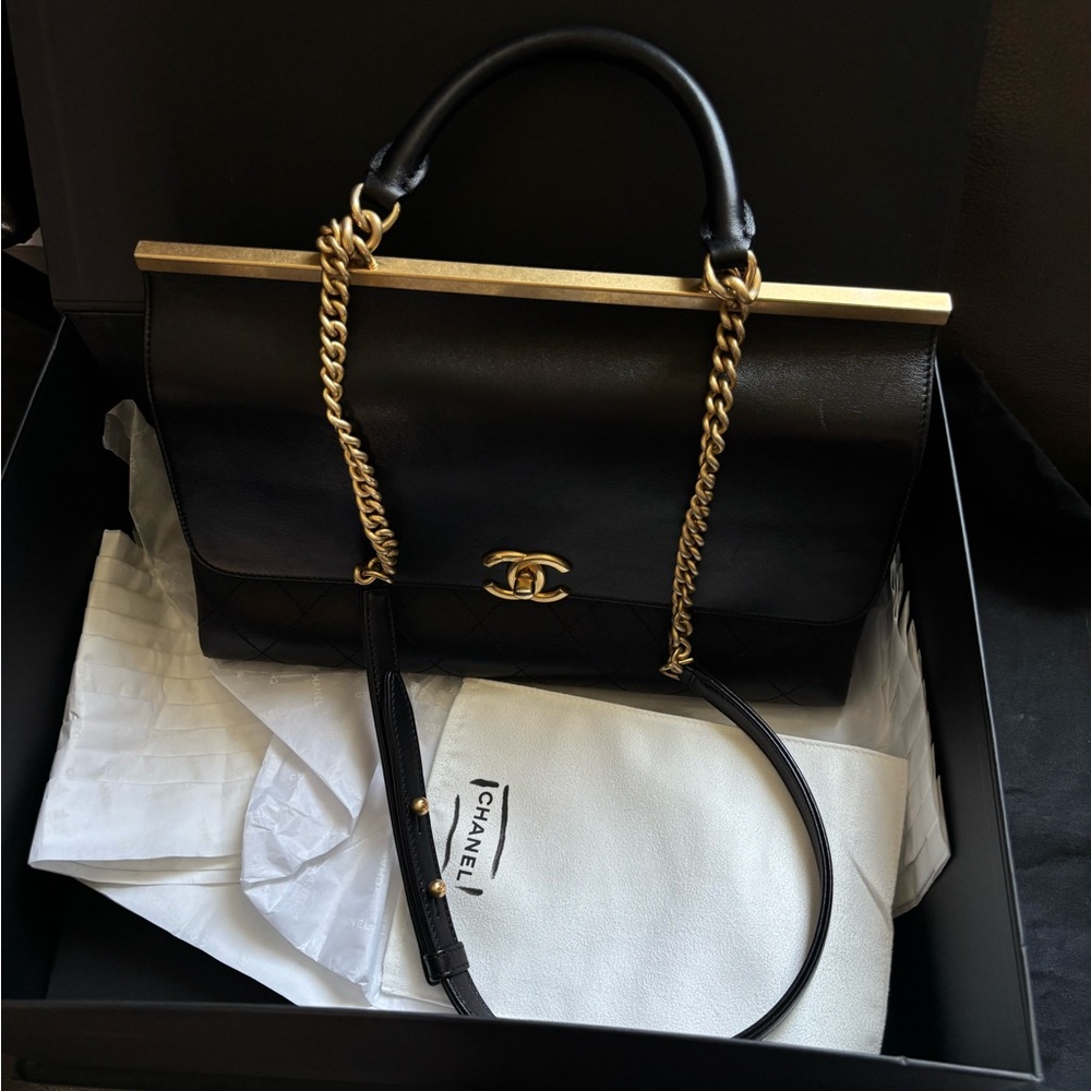 Chanel Black Leather Shoulder Bag with Gold Chain